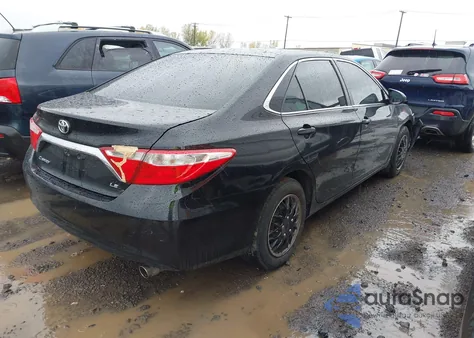 2016 Toyota Camry Le z USA, uszkodzony, nr VIN 4T4BF1FK3GR519330